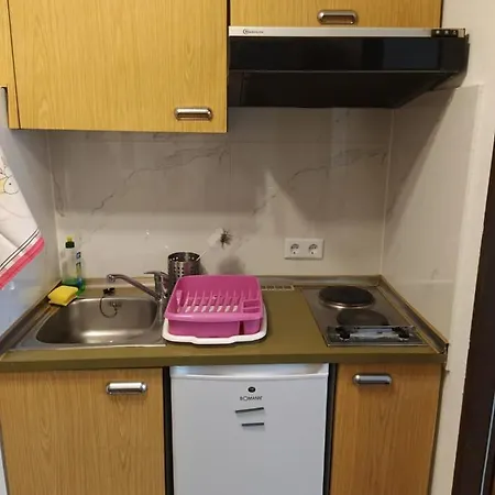 B606, Schoenes In Ruhiger Lager *