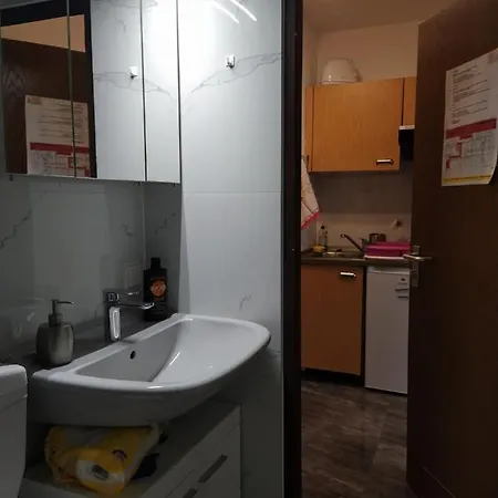 B606, Schoenes In Ruhiger Lager Apartment *
